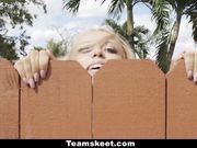 捷克极品蝴蝶逼与巨根的情景