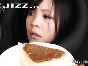 学校毕业聚会变成了性爱聚会