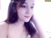 3线美模特孙香玉酒店无聊自慰给老总看.