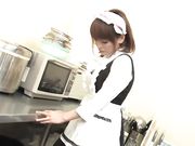 餐厅厨房自慰被老板发现了,和他来了一发