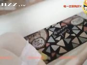 95嫩模第4季白百合先自慰一下后被表情销魂无套内射 上