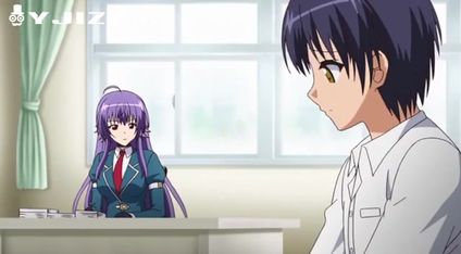 极品大奶学生会长 脱衣引诱同学肉棒狂插自己