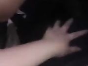 饥渴丰满少妇主播晚上出击勾引个像猪肉佬的胖司机路边车震对白有趣