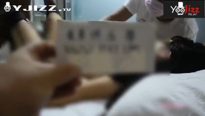 性爱实力派嫩妹馨馨背着男友和网友酒店3P刺激偷情