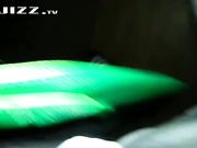 性感漂亮的秘书进来送文件时趁机勾引她