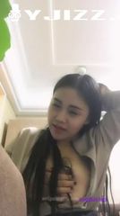 新晋网红狐狸姐约上小姐妹镜头下疯狂卖弄风骚3