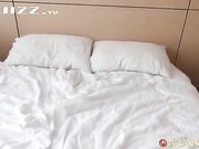 [洋土豪米糕嫖娼系列]-酒店等来一个苗条身材的美女 鸡巴很大干的她受不了