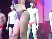 国内很少能够看到的内衣秀脱衣秀 真的是大饱眼福