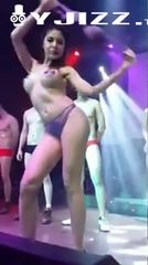 国内很少能够看到的内衣秀脱衣秀 真的是大饱眼福