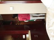 约炮农村小妹偷拍她洗澡