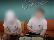 对白搞笑单身狗到哥们家串门看中朋友的媳妇