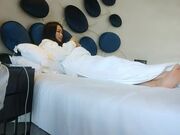 泡良达人探探约极品女神大长腿粉嫩鲍鱼抽插