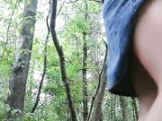 小树林肛交撒尿玩跳蛋玩得真是野挑战高难度