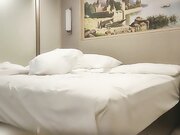 网约极品小姐姐大长腿口交镜头前猛操娇喘呻吟连连