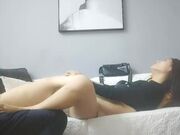 约长腿少妇超近拍摄扣弄舔逼穿上黑丝搞01