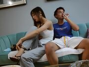 鸭哥只搞嫩妹胸前满纹身极品女 简直完美张开腿舔逼 站立后入沙发上猛操