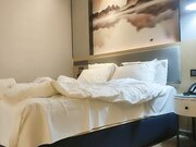 酒店重金约炮高挑长相又很甜美的外围女神