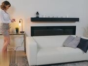 胸围丰满的艾米丽·艾迪生被心理医生操了