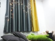 操良家短发小姑娘黑色丝袜跪地深喉翘起肥臀后入