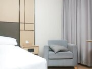 大长腿外围小姐姐肤白貌美人风骚花式啪啪