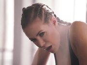 令Nicole Aniston难以忘怀的第一次