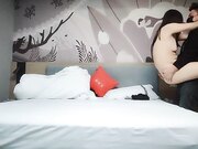 白嫩小姐姐兄弟齐上阵轮挑逗干逼香艳