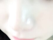 清纯美妞湿身诱惑极品美乳马桶上假屌骑坐