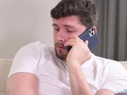 美少妇浴缸里勾到俩帅哥后面操前面深喉