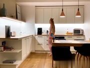 请在桌子上操我 然后用饼填补我的混蛋