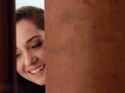 妈咪的女儿阿里拉费雷拉可以整天操她的继女