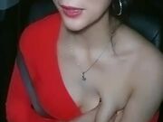 约炮土豪粉丝停车场偷情玩刺激 穿着衣服站炮猛操 差点被发现 高清源码