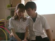 新婚夫妇美里被要求玩学校里最有问题的性玩具2