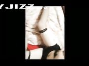 网红脸蛋气质美女主播摸逼呻吟男朋友居然在旁边玩手机害我鸡巴硬邦邦了一晚上