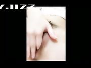 颜值不错的舞蹈系萌妹子主播年龄不大站立一字马扣逼秀床上劈腿诱惑