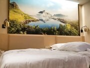 98年苗条性感的艺校大美女偷偷兼职援交被大胡子猛男狠狠抽插一次