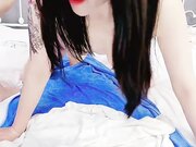 抬起屁股舔无毛嫩穴 打桩机爆插狂喷尿1