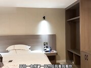 武汉19岁学生妹 泪眼迷离 忘我舌吻 超级嫩