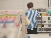 清纯甜美御姐女神 桃桃去个超市被两名售卖小哥相中了 拉到库房挨个插入