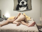 年轻短发小妹 被大鸡巴狂干出血