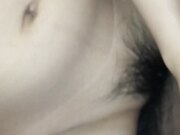 有恋脚癖姐夫把家里带孩子的小姨子弄迷煳了舔完脚开始抽插