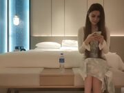 追梦人文轩转型走高端路线，看上去像混血1米73网红外围妹子，腰细胸