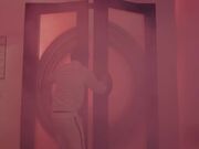 金发姐姐露出巨乳诱惑弟弟 掏出肉棒来骑乘她