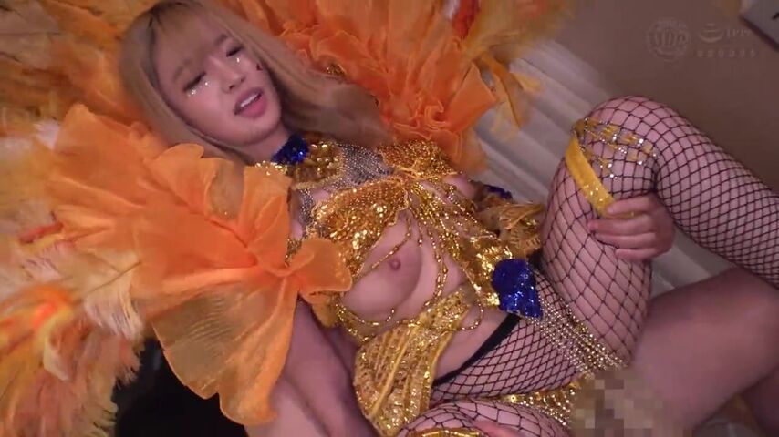 在酒店与受虐男恶作剧 我无法阻止连裤袜的疯狂