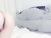 极品网红少女主播私人玩物收费自拍紧身牛仔裤诱惑雪白大奶淫荡自述幻想被哥哥干