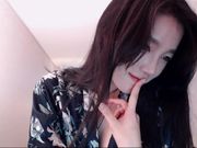 韩国美女浴袍内真空秀