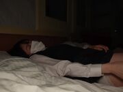 她那贱样一露鸡巴硬得发疼 干她穴里骚肉裹得死紧 爽得她满嘴脏话求操到死