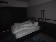 她那淫荡身段一现 鸡巴硬得顶不住 干进去她骚逼紧得吸魂 爽得她眼泪横流求操死