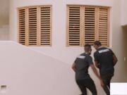 塞满喜欢粗暴性爱的少妇的骚穴