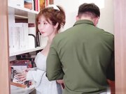 学长在图书馆互舔性器官激情啪啪把精液抹在自己的大胸上