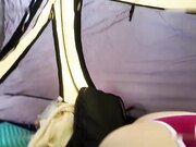 与人妻去野外野炊 在帐篷内做爱 无比刺激